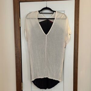 BKE Red White V-Neck Women's Top
